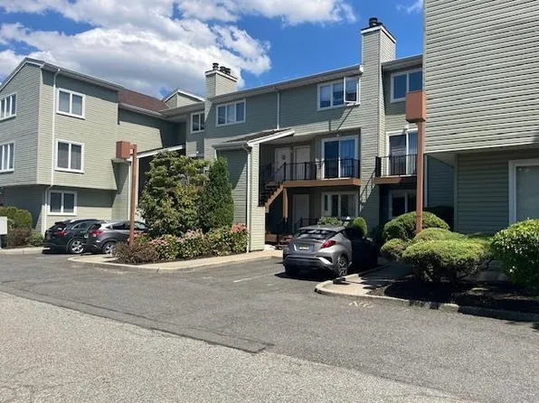 700 10th St APT 12, Secaucus, NJ 07094