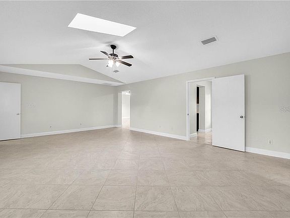 5th image of 4952 Orange Ave