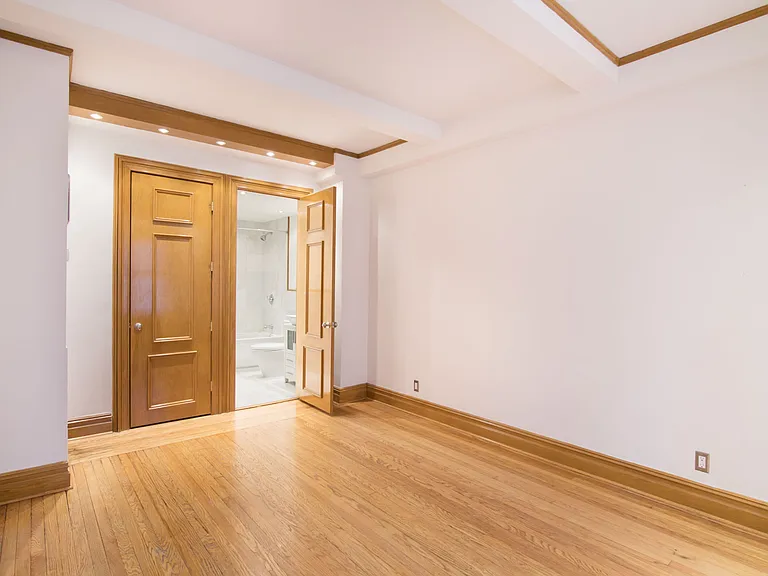 145 W 58th St #7K — Photo 8