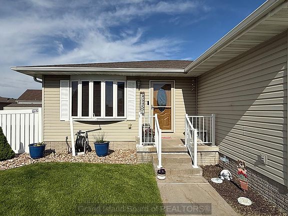 2nd image of 4031 Sacramento Cir