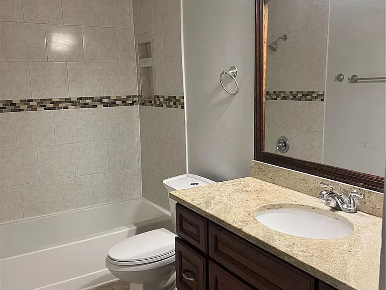 8643 Mallard Reserve Dr #202 — Photo 9