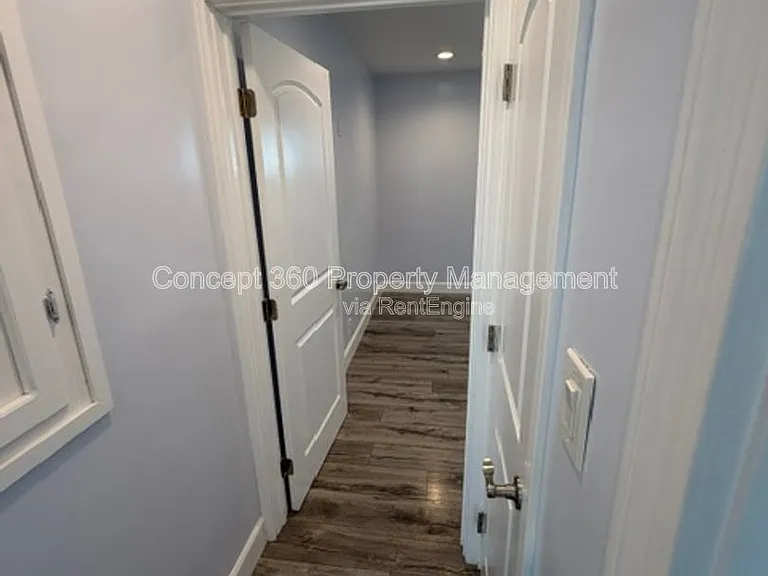 2287 Belmont Ave — Photo 30
