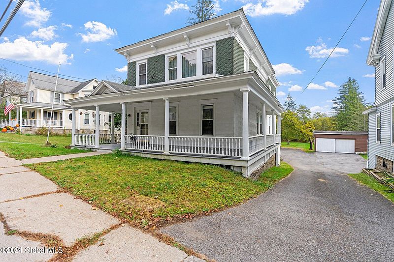 2nd image of 1749 Main Street