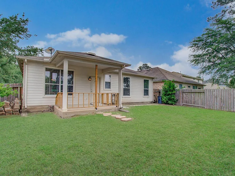 24135 Pinecreek Point — Photo 29