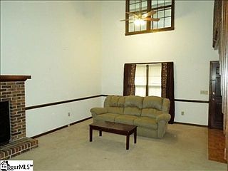 4th image of 105 Bendingwood Cir