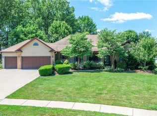 1016 Woodland Chase, Grafton, OH 44044