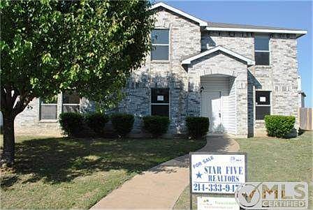1st image of 723 Paintbrush Ct