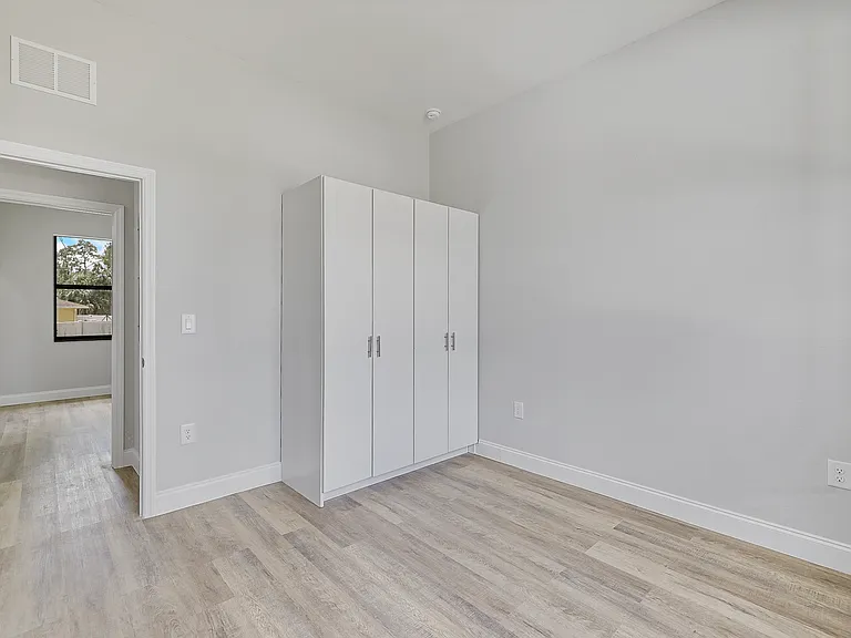 4723 29th St SW — Photo 19