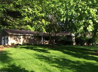 1950 Amherst Rd NE, Massillon, OH 44646