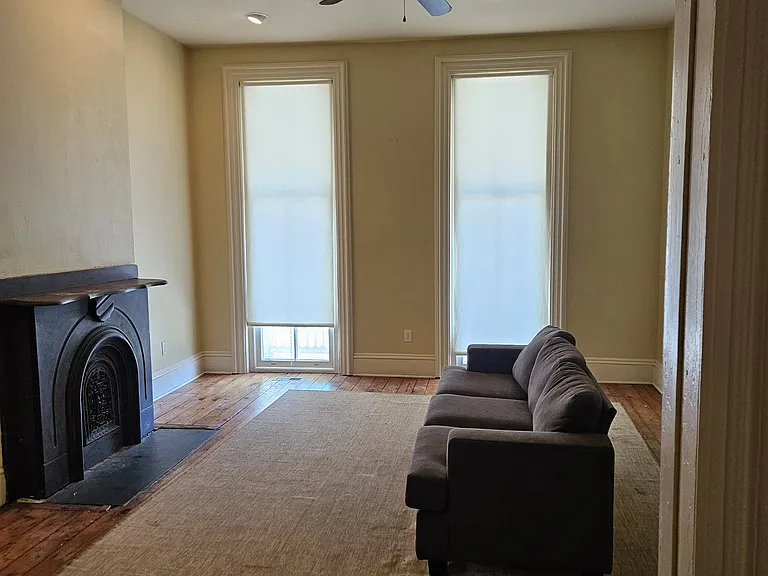 90 W Ross St — Photo 16