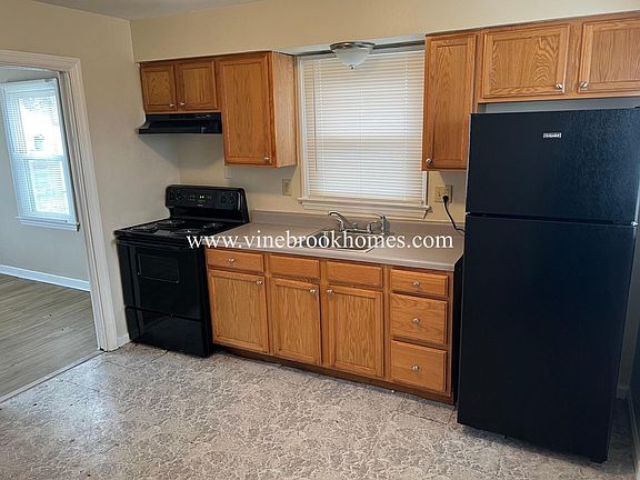 4th image of 435 Marechal Ln