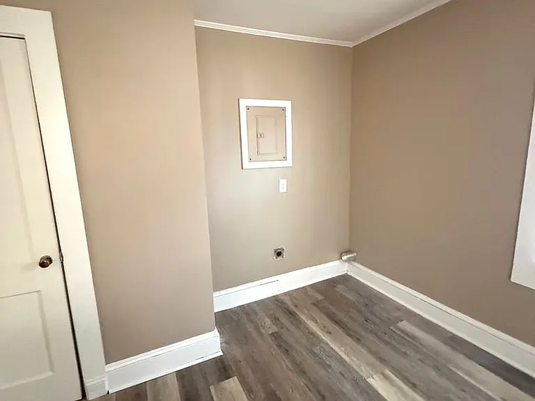 300 Higgs St — Photo 11