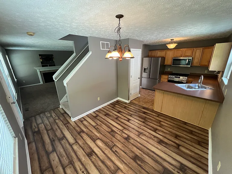 2494 Cedar Creek Ln — Photo 15
