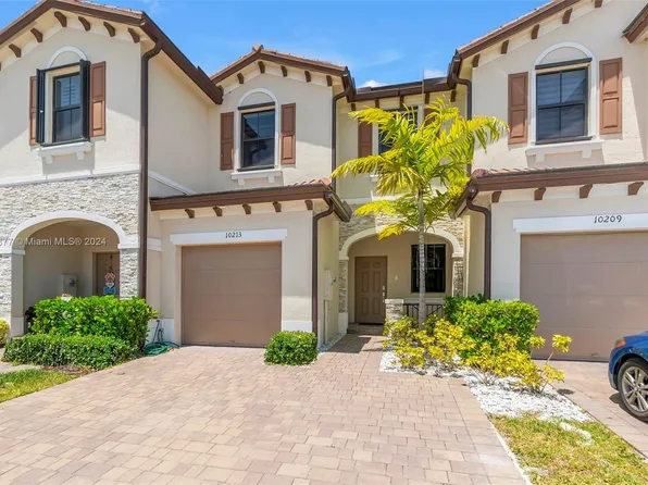 10213 SW 228th Ter, Miami, FL 33190