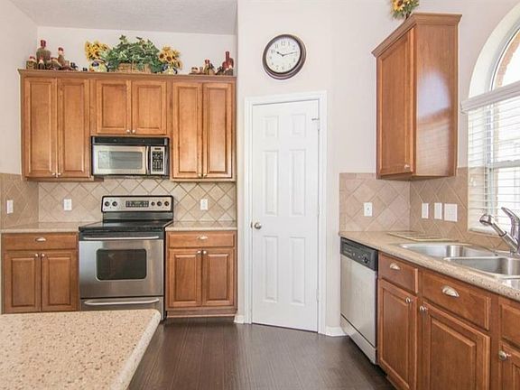 3rd image of 2620 White Ibis Ct