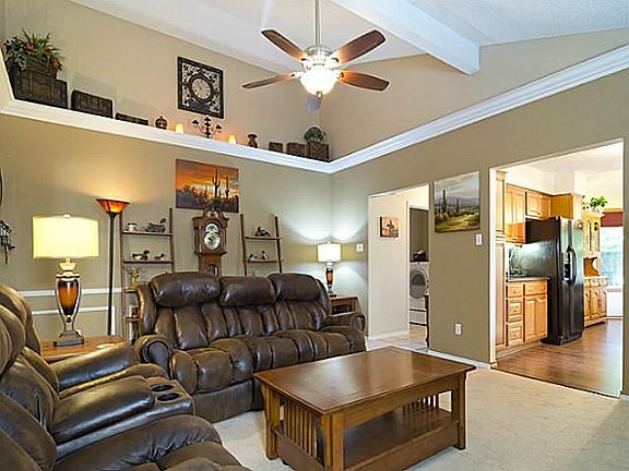 5th image of 526 Mockingbird Dr