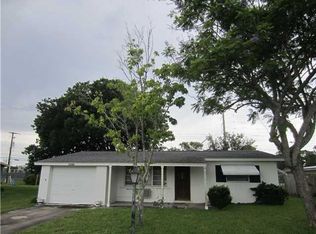 2473 SE Washington St, Stuart, FL 34997