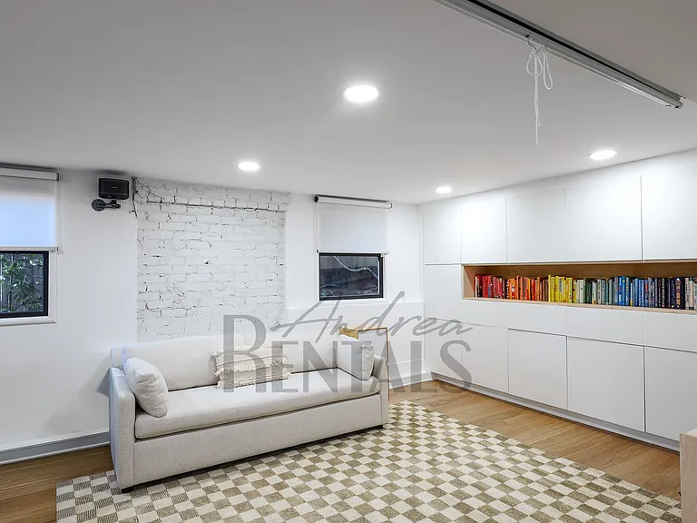 364 Coventry Rd — Photo 37
