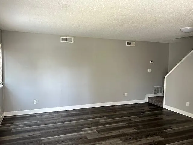 2 bed, $1,475 — Photo 2