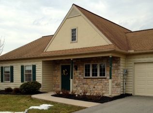 608 Hearthstone Ln, Mount Joy, PA 17552