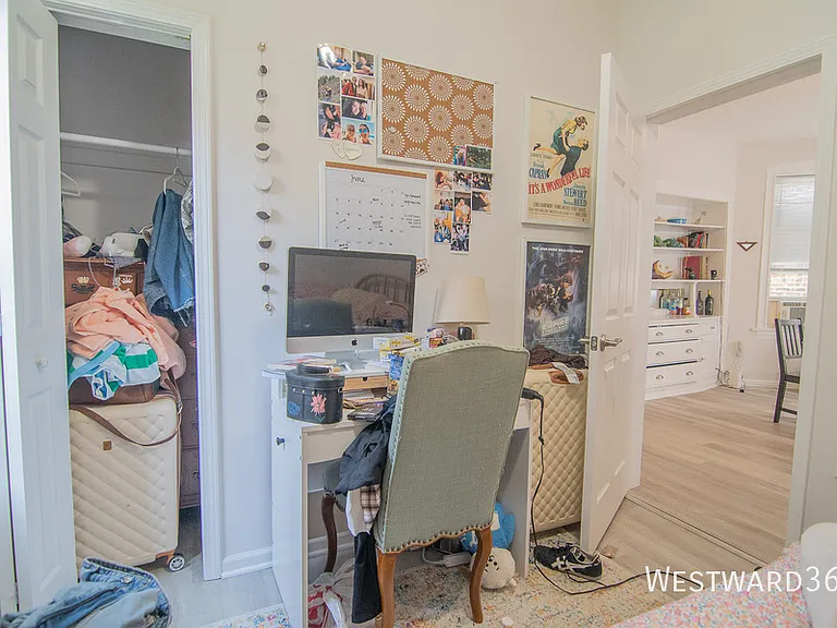 4018 W Oakdale Ave #2 — Photo 6
