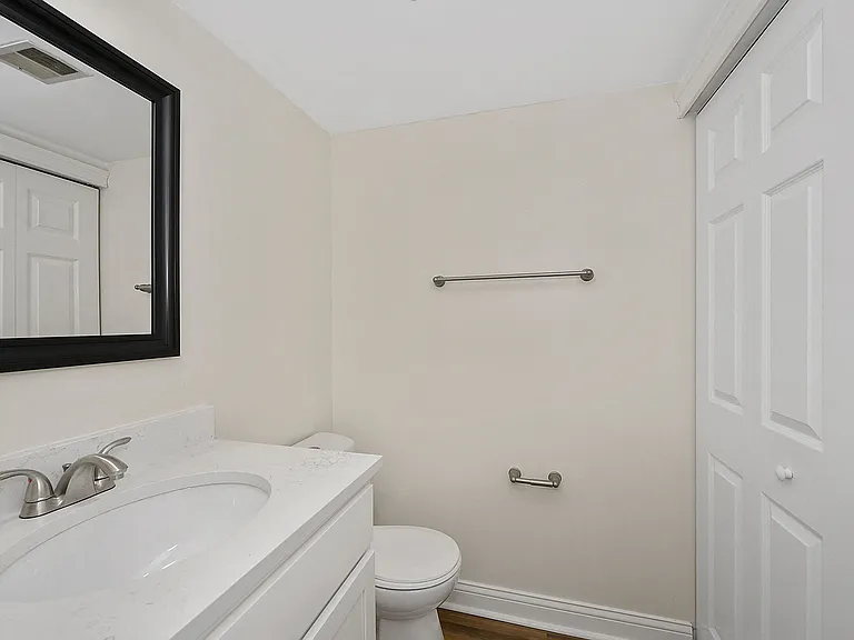Harpers Point Apartments* — Photo 107