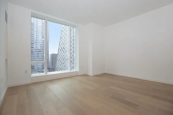 Rented by Home Ambassadors | media 28