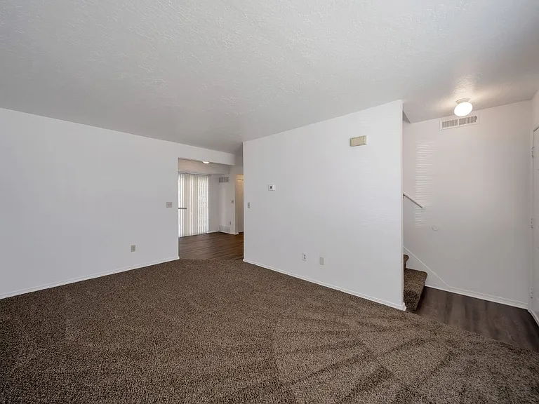 558 N Redwood Rd #2 — Photo 6