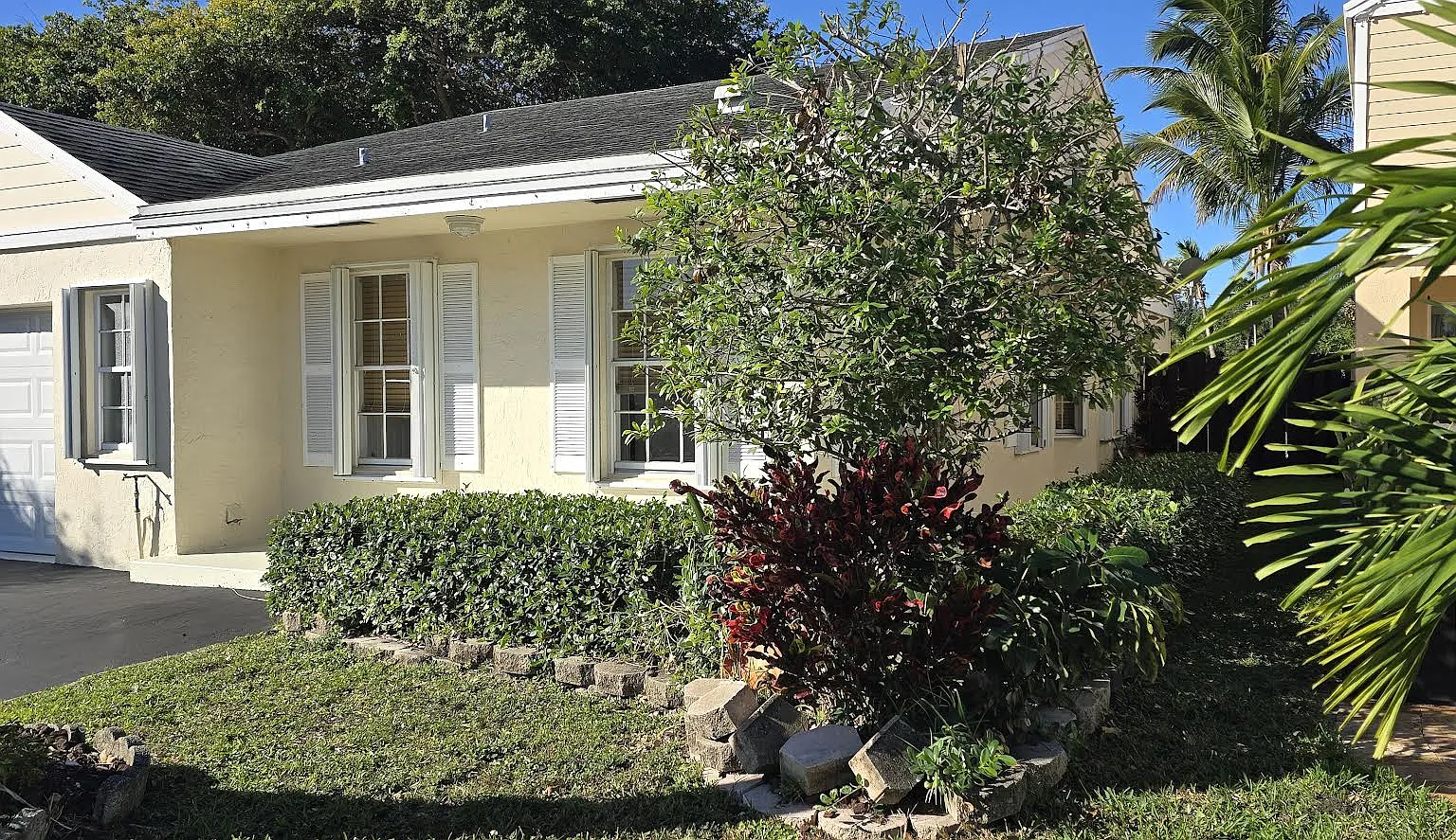 3 bed, 1600 sqft, $3,300 — Photo 1