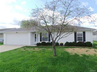 1212 Lacy Dr, Lebanon, MO 65536