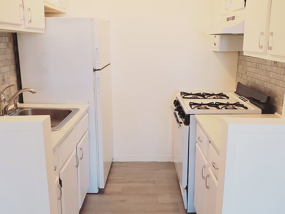 1st image of 140 Grove St Floor 6
