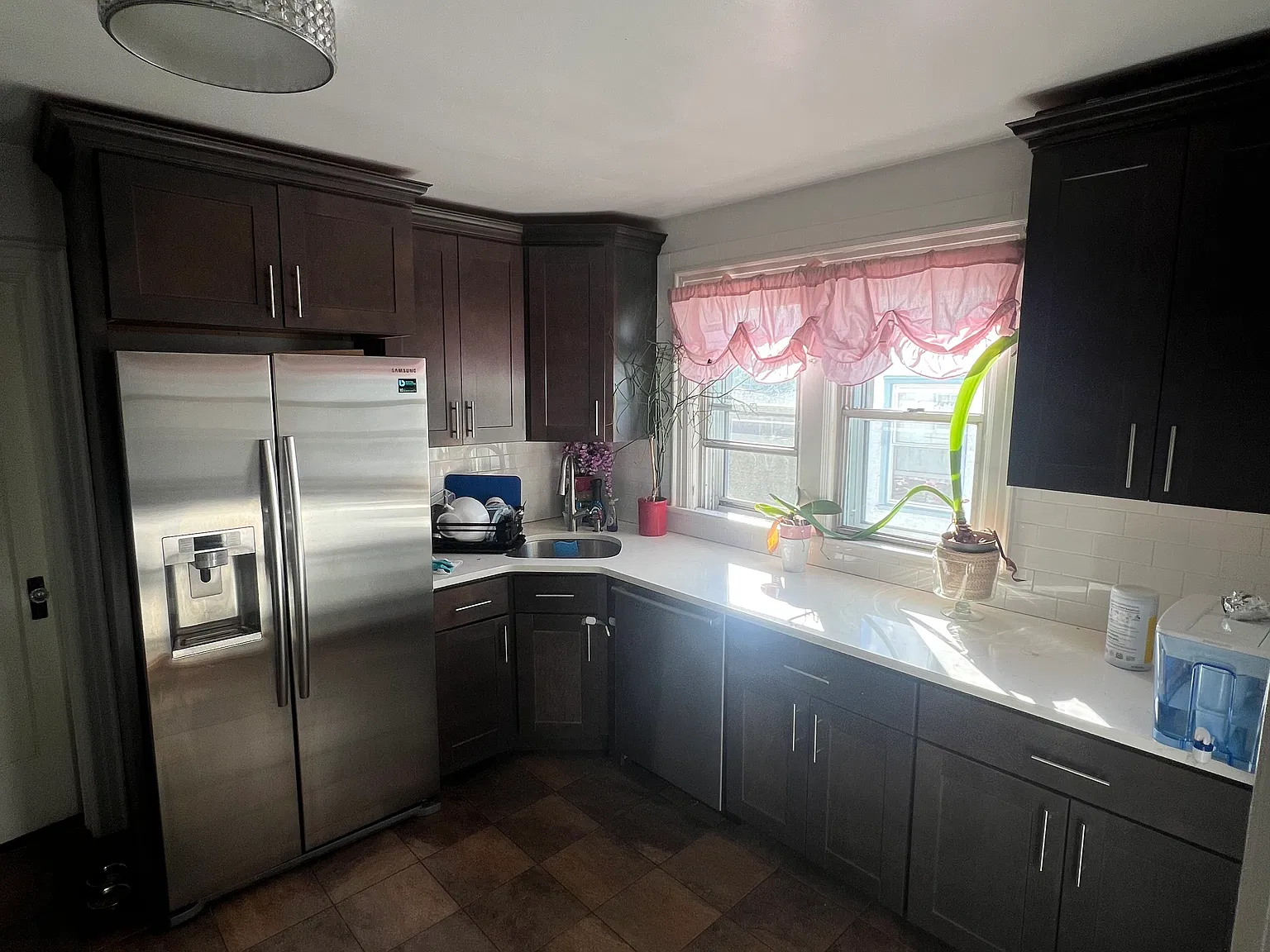 3 bed, 1400 sqft, $4,050 — Photo 2