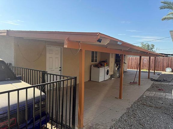 3rd image of 3749 Catalina Dr