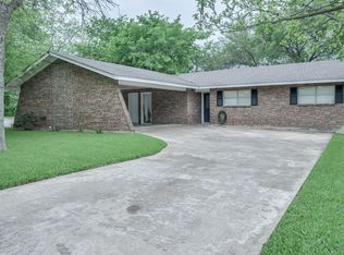 1016 George St, Taylor, TX 76574