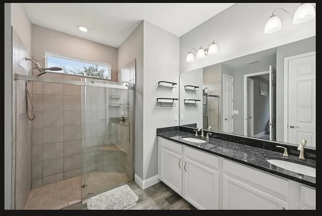 4 bed, 2202 sqft, $2,850 — Photo 4