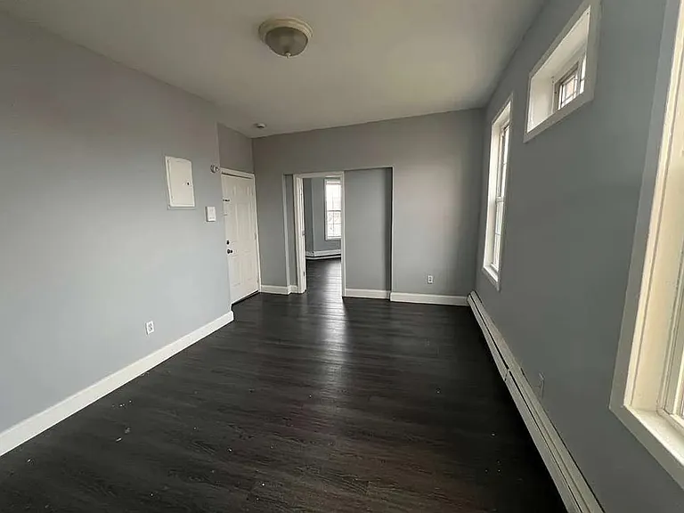 192-194 Hamilton Ave #5 — Photo 2