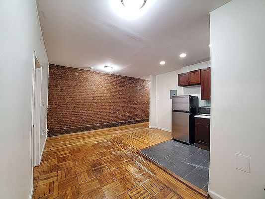 2nd image of 3660 Broadway #23A