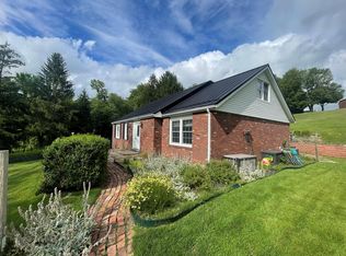 933 Peters Run Rd, Wheeling, WV 26003