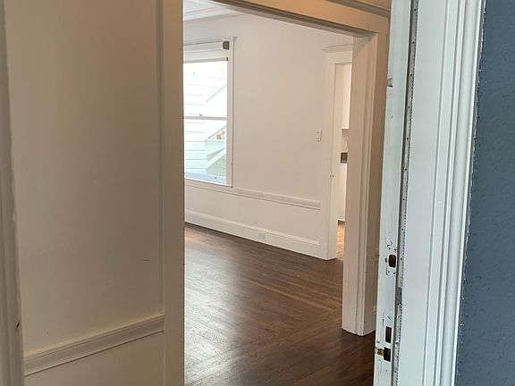 3rd image of 449 14th Ave