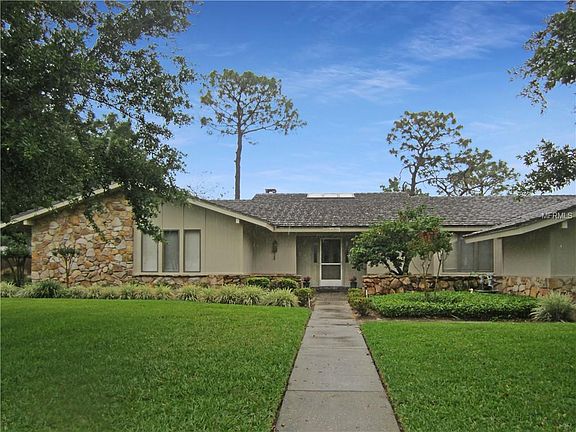 2nd image of 134 Arrowhead Ln