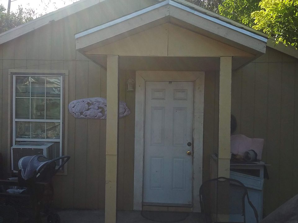 1st image of 2917 David St