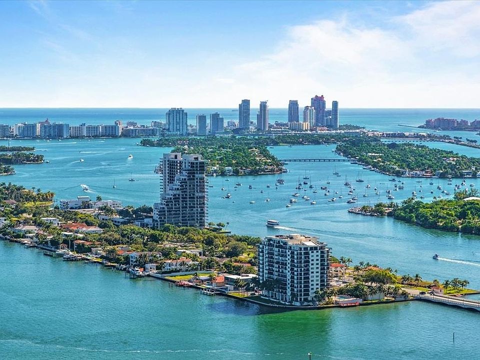 1st image of 1900 N Bayshore Dr APT 3203X