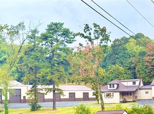 65 Sunshine Valley Rd, Seward, PA 15954