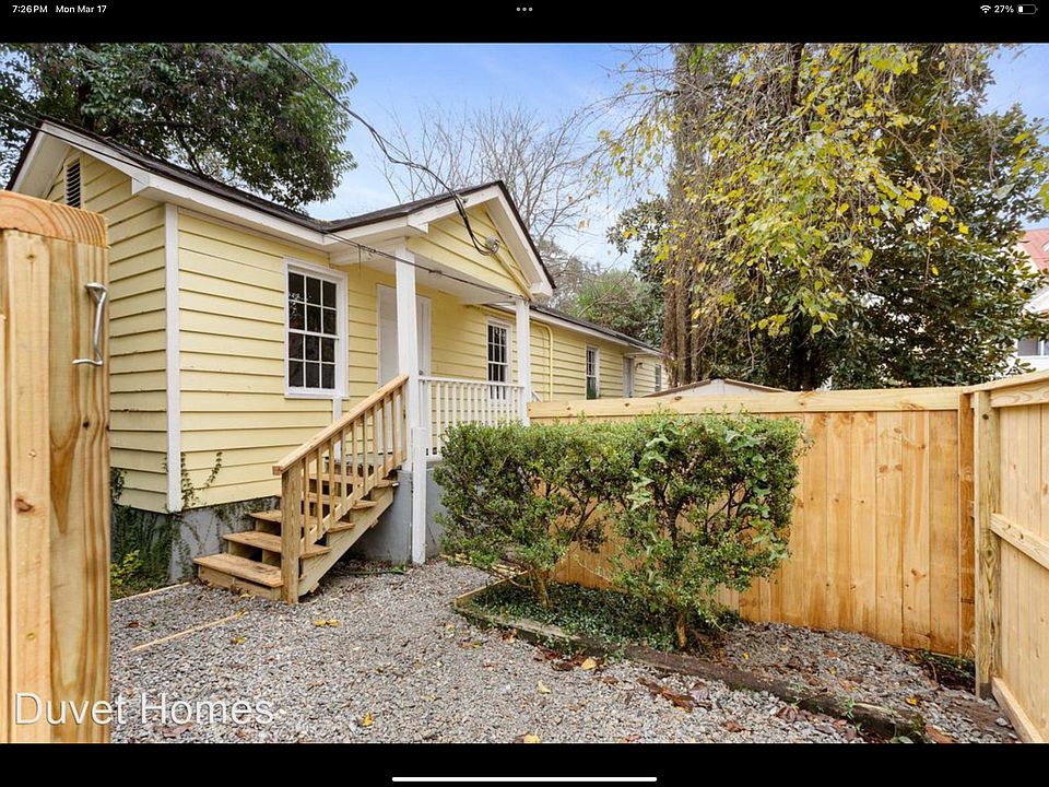 Entrance to cottage.
