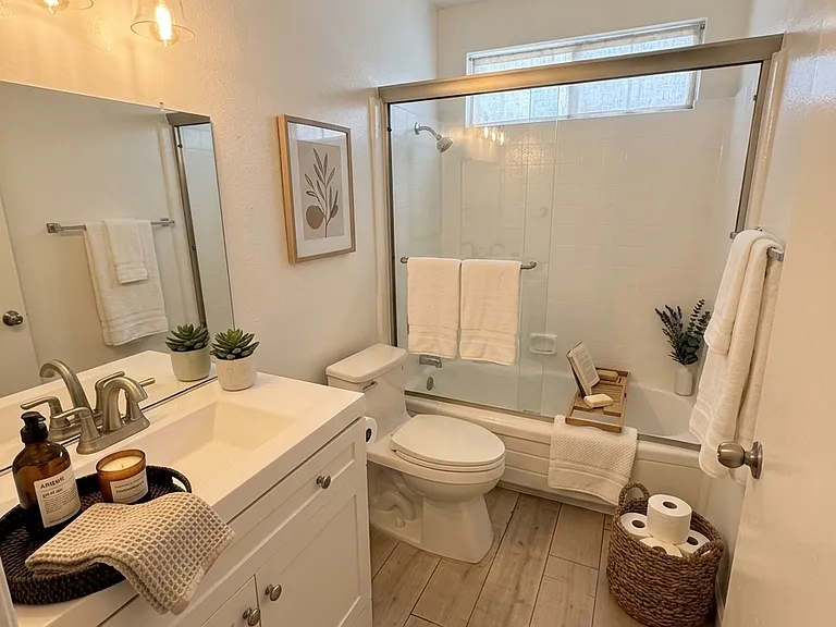 7030 Etiwanda Ave #1 — Photo 8