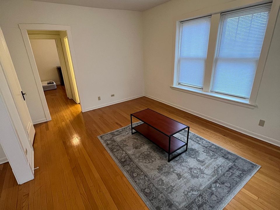 2nd image of 4263 W Sunnyside Ave Floor 3