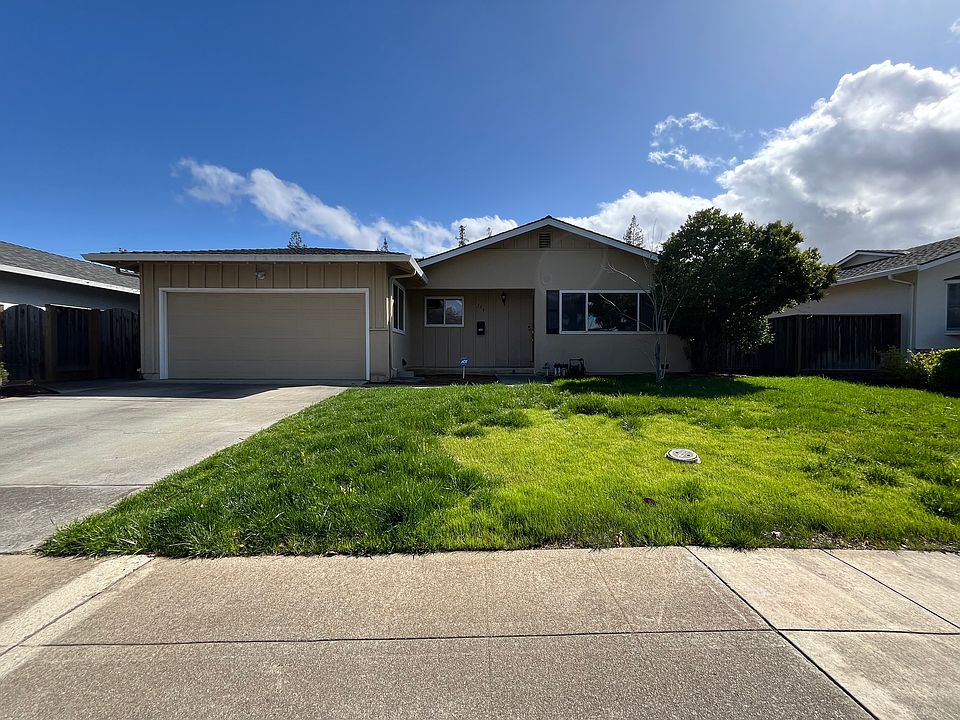 1st image of 704 Durshire Way
