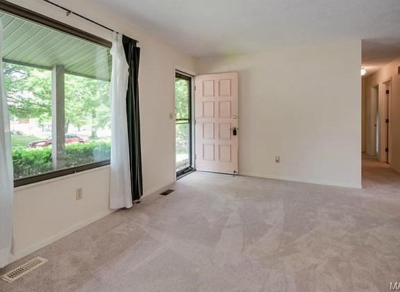 3rd image of 10524 Boylston Dr