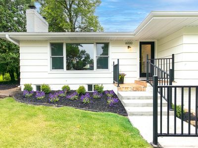 6000 Hansen Rd, Edina, MN, 55436