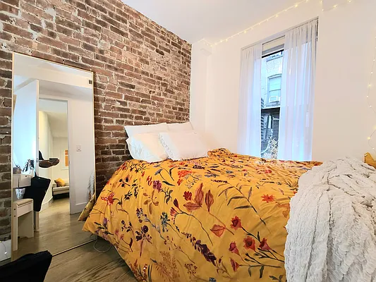 Rented by REAL New York | media 10